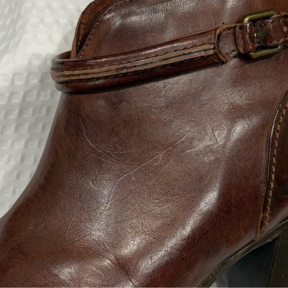 Frye Leather Jenny Seam Ankle Bootie Classic Womens size 6 B Deep Brown Zipper - Picture 15 of 15